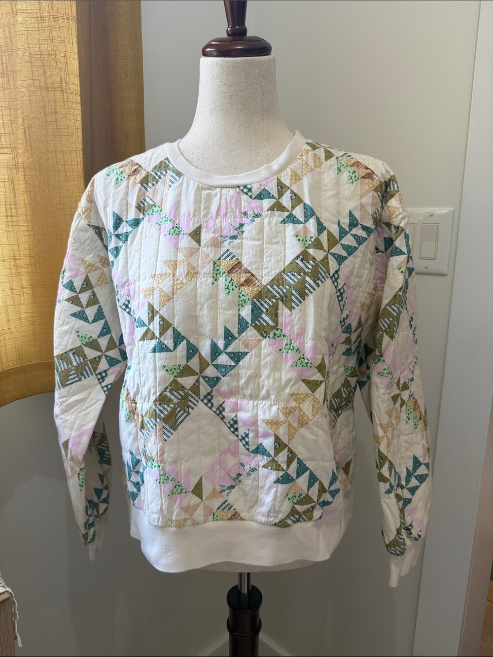 Quilted Patchwork Pullover Sweatshirt in White, Teal & Pink